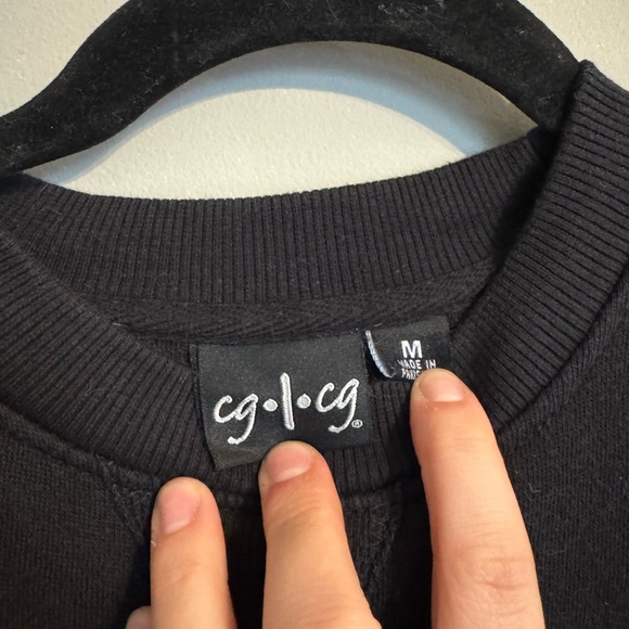 Classic Black Crewneck Sweatshirt - Picture 4 of 7